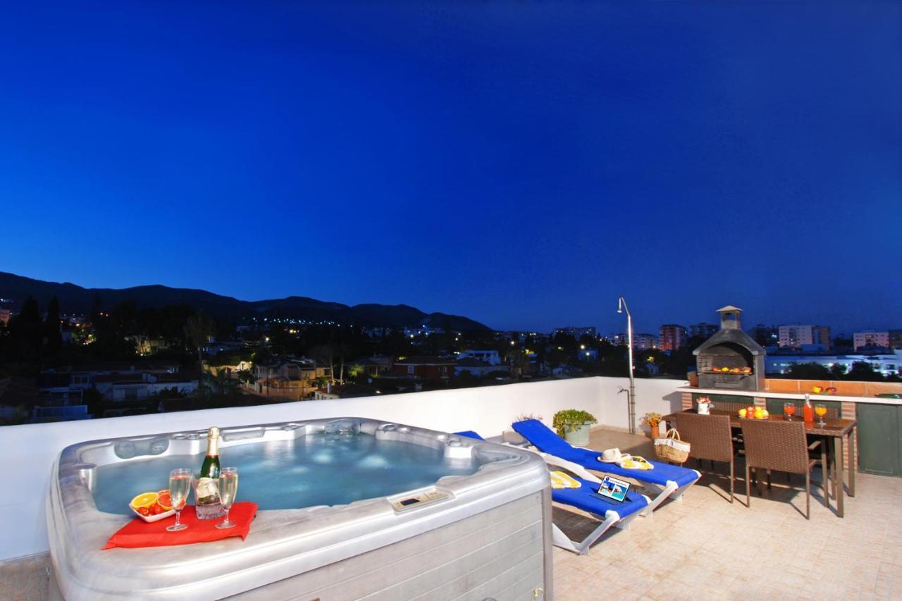 Isla De Benalmadena 1, Jacuzzi, 80M From The Sea, Ac, Bbq, Private Parking, Big Terrace Lejlighed Eksteriør billede